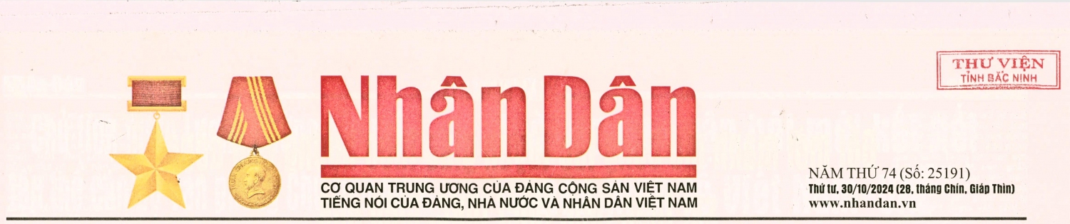 Làm giàu từ nuôi cá lồng trên sông Đuống