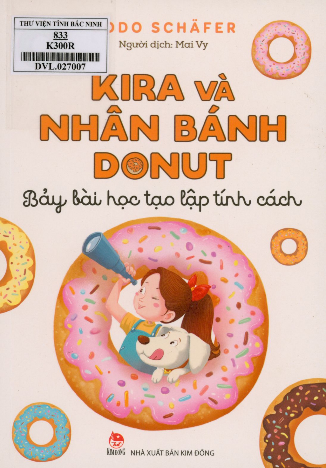 Kira và nhân bánh donut