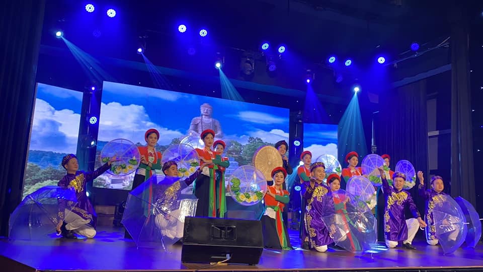 Phần thi của đội tuyển Thư viện tỉnh Bắc Ninh tại Liên hoan Tiếng hát Cán bộ ngành Thư viện toàn quốc lần thứ V